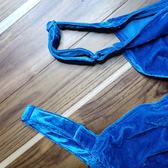 🌿Blue Velvet Ruched Mini Dress Size 2X - Picture 9 of 9